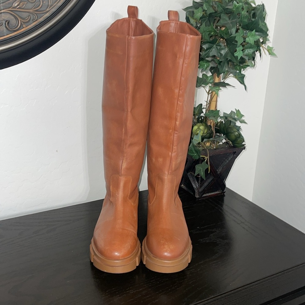 FREE PEOPLE Brooks Caramel Tall Boots size 39 Leather Lug heels combat boots. - Picture 5 of 16